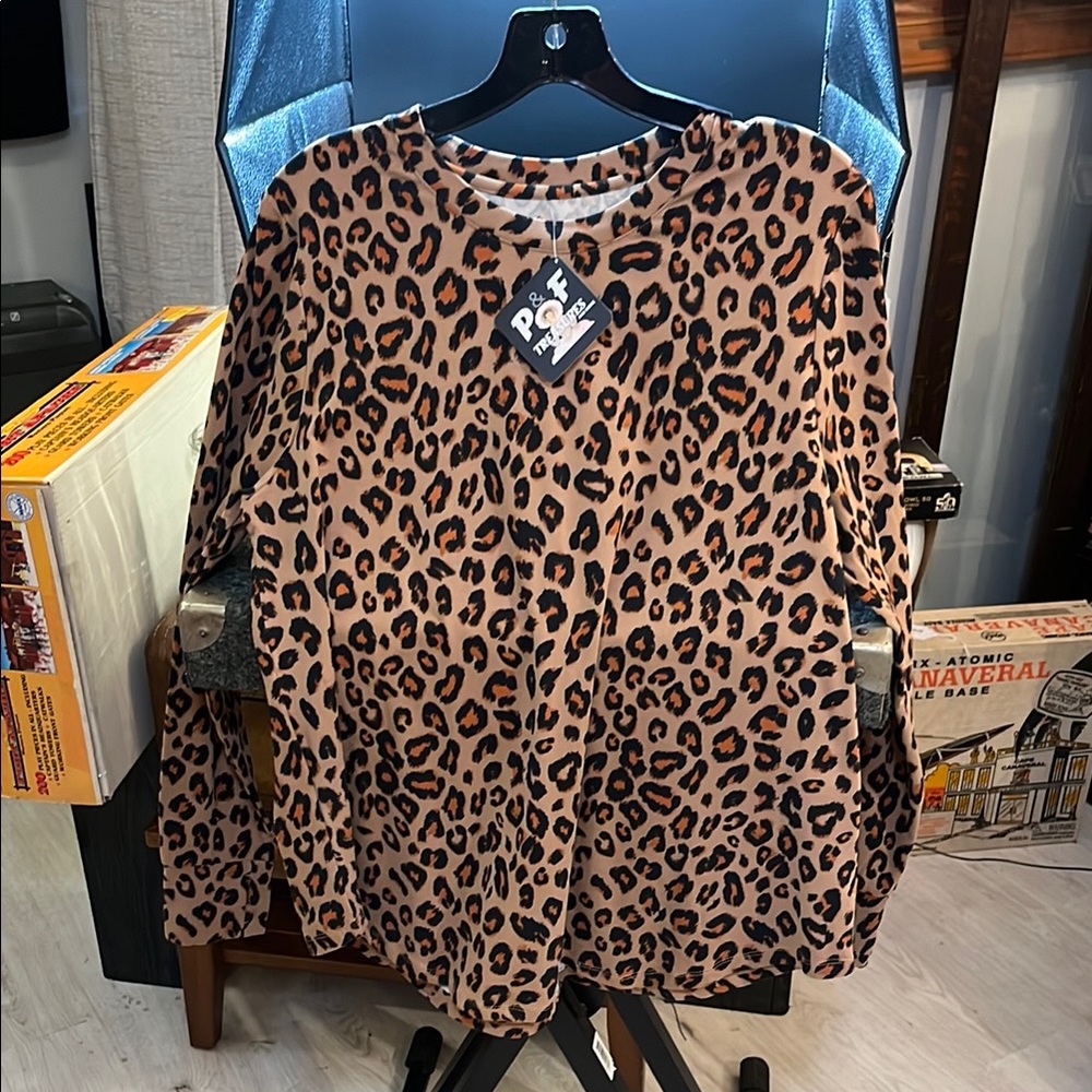 Cuddl Duds Tan and Brown Boxy Long Sleeve Blouse